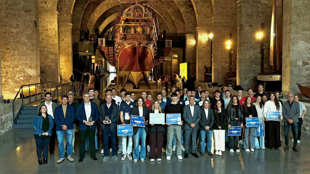 Acte de lliurament dels premis als 25 classificats i classificades del circuit català de trofeus de natació de la temporada 2025-2026. Foto: Diputació de Barcelona Acte de lliurament dels premis als 25 classificats i classificades del circuit català de trofeus de natació de la temporada 2025-2026. Foto: Diputació de Barcelona