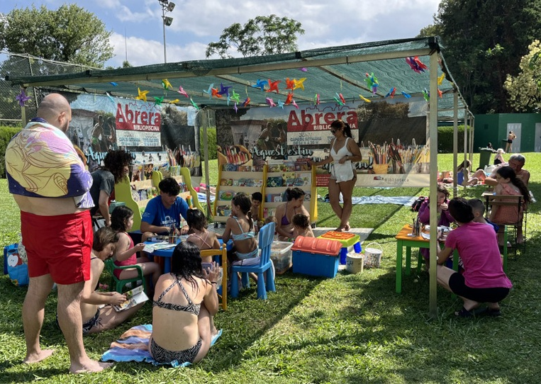 Bibliopiscina d'Abrera