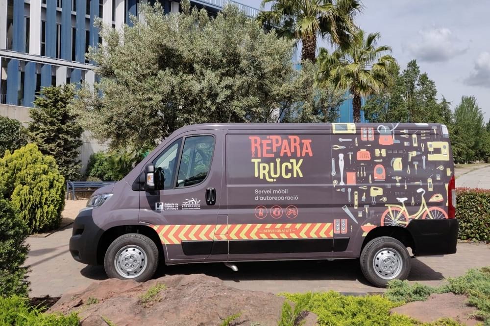 La Reparatruck La Reparatruck
