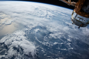 Fotografia: Part del planeta Terrra vist des d'una estació espacial