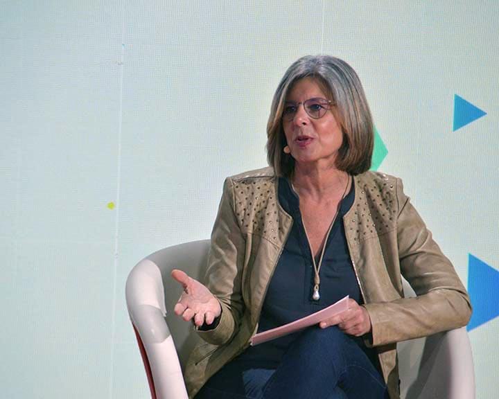 La vicepresidenta Carmela Fortuny, al paltó de l'Smart City Live. Foto: Edgar Mata Roca / Diputació de Barcelona La vicepresidenta Carmela Fortuny, al paltó de l'Smart City Live. Foto: Edgar Mata Roca / Diputació de Barcelona