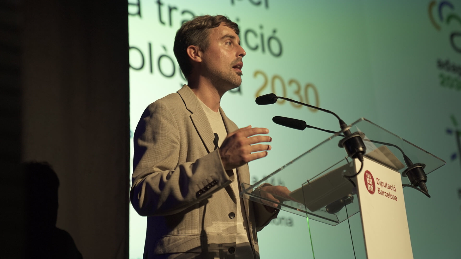 El diputat Marc Serra, durant la seva intervenció a la presentació del Programa sectorial per a la transició ecològica. Foto: Diputació de Barcelona El diputat Marc Serra, durant la seva intervenció a la presentació del Programa sectorial per a la transició ecològica. Foto: Diputació de Barcelona