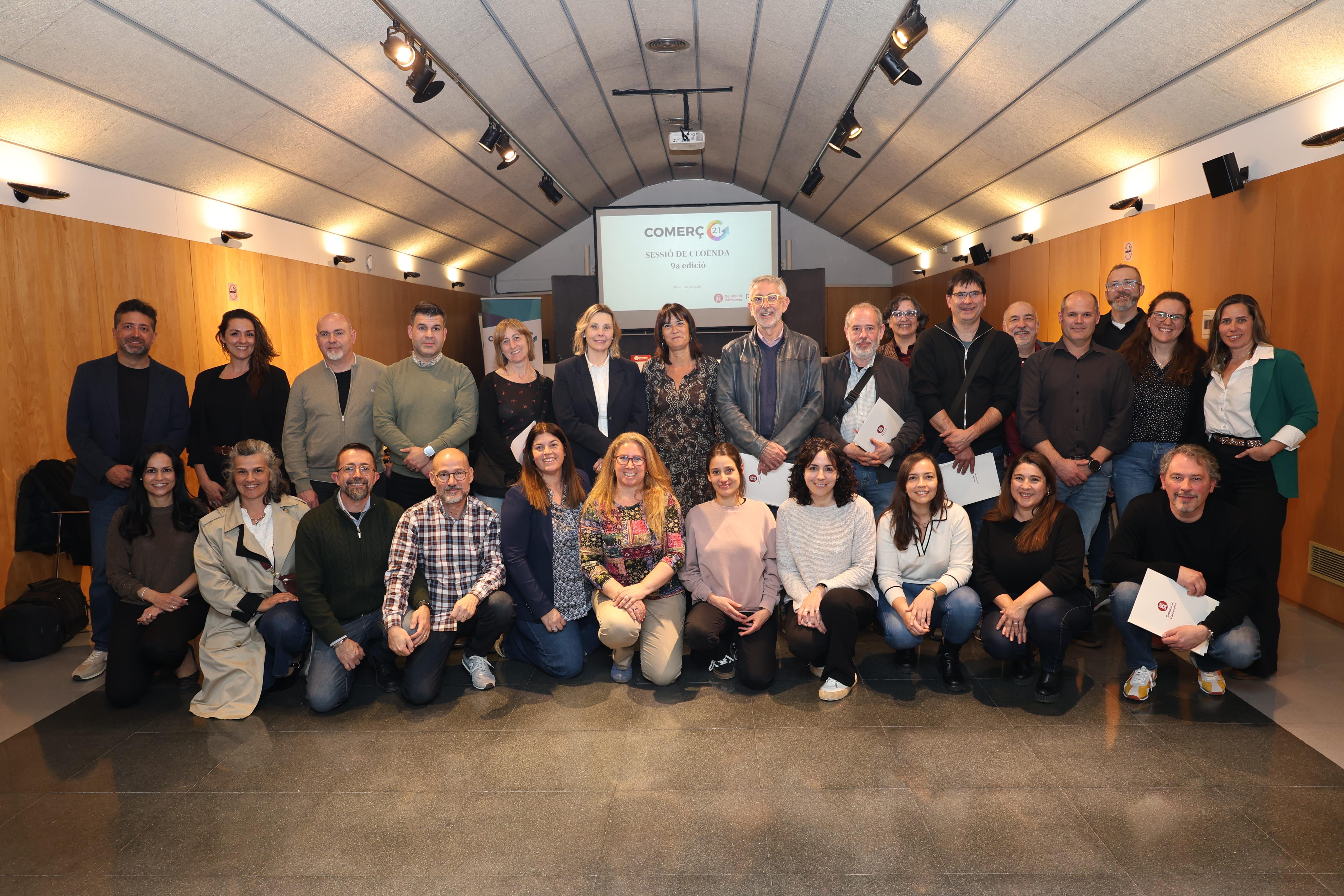 Imatge de grup del tancament de la 9a edició del programa. Foto: Diputació de Barcelona Imatge de grup del tancament de la 9a edició del programa. Foto: Diputació de Barcelona