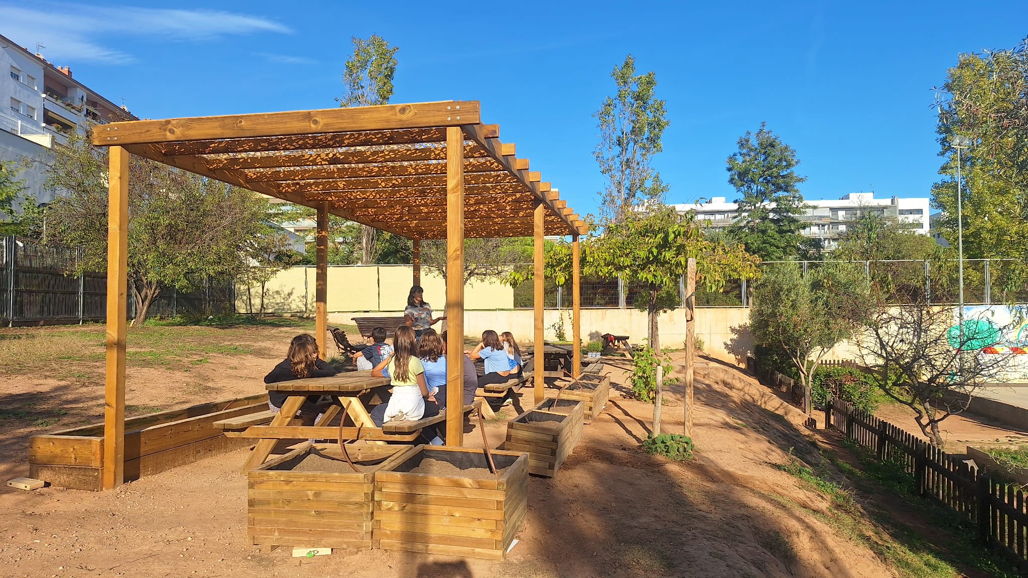 Zona adaptada a la calor extrema a Sant Feliu de Llobregat. Foto: Ajuntament de Sant Feliu de Llobregat Zona adaptada a la calor extrema a Sant Feliu de Llobregat. Foto: Ajuntament de Sant Feliu de Llobregat