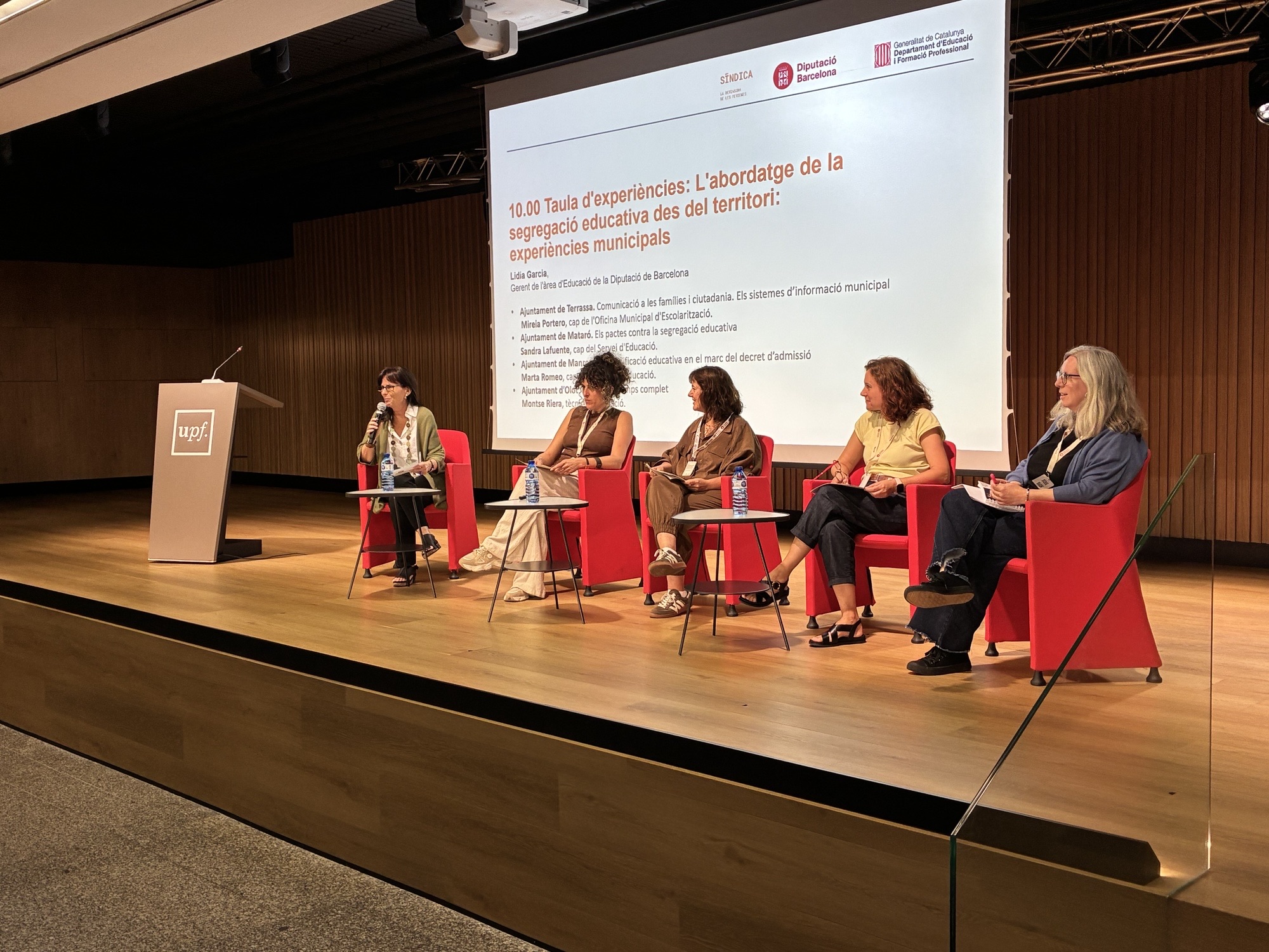 Alguns ajuntaments han compartit experiències i bones pràctiques. Foto: Diputació de Barcelona Alguns ajuntaments han compartit experiències i bones pràctiques. Foto: Diputació de Barcelona