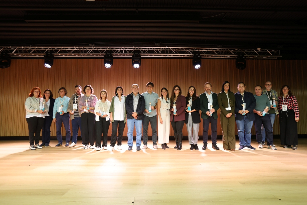 Les entitats participants en el CuEmE han estat reconegudes. Foto: Òscar Giralt / Diputació Barcelona Les entitats participants en el CuEmE han estat reconegudes. Foto: Òscar Giralt / Diputació Barcelona