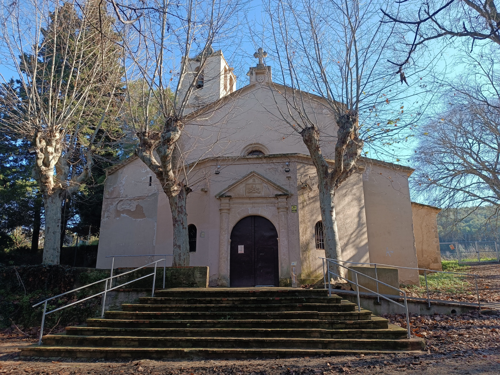 Església de Sant Genís, a Pacs del Penedès. Foto: Diputació de Barcelona Església de Sant Genís, a Pacs del Penedès. Foto: Diputació de Barcelona