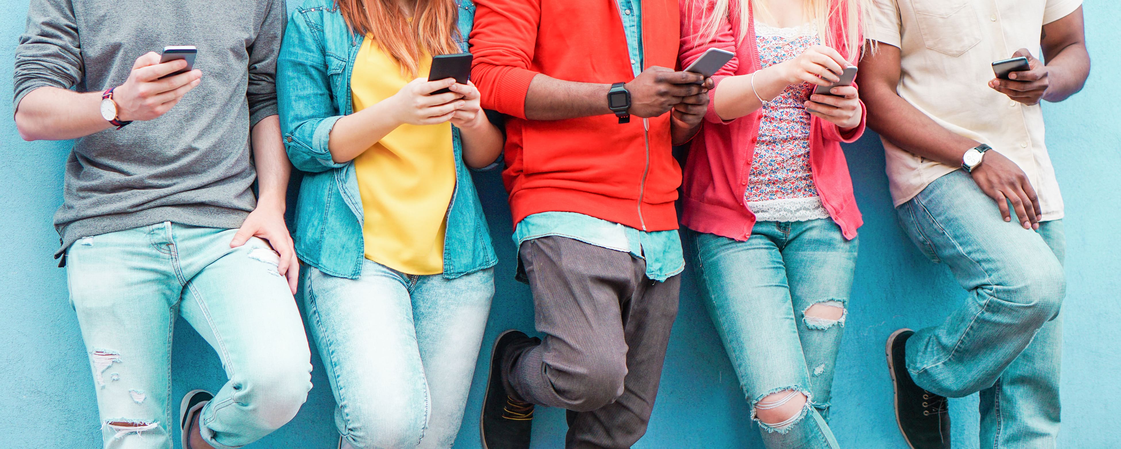© DisobeyArt / Shutterstock Prevenció addicció a pantalles i xarxes socials