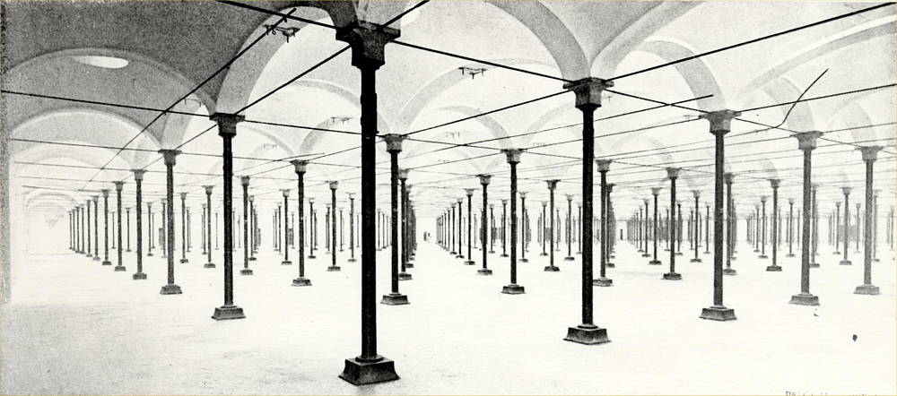 AGDB. Fons: Diputació de Barcelona. Autoria: Cèsar Comas i Llaberia. Sala de tissatges, 1907.