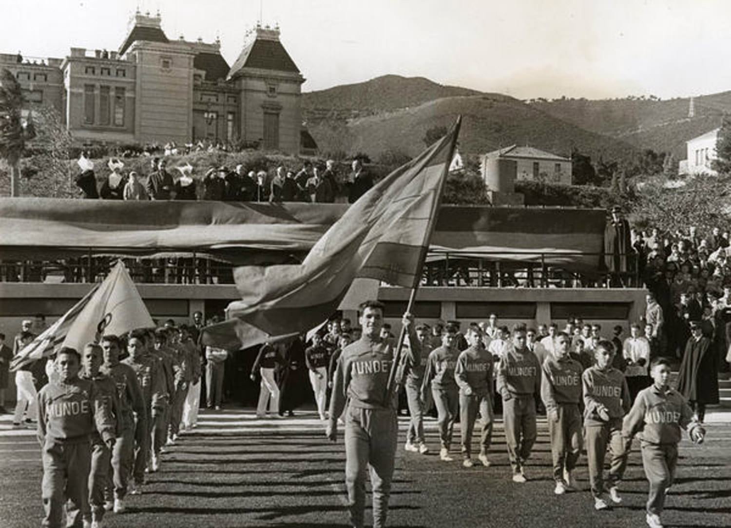 Inauguració de les instal·lacions esportives, 15 de novembre de 1959. Autoria: Joaquim M. Domínguez Pont. Fons: Diputació de Barcelona. (CAT AGDB R.18638)